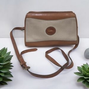 🤎🔹️Dooney and Bourke🔹️ vintage pebble leather Crossbody Purse
